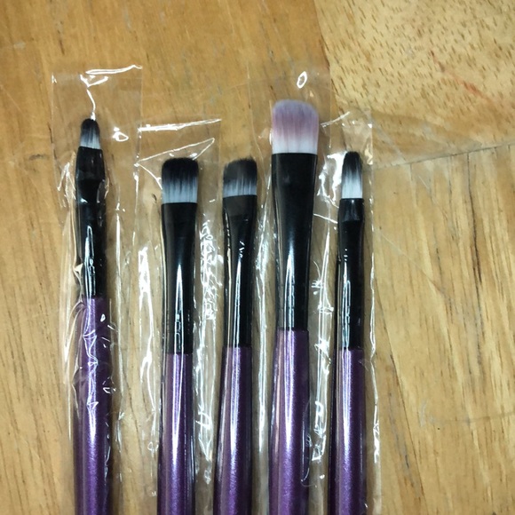 BOGO 20 Makeup Brushes - Picture 2 of 5